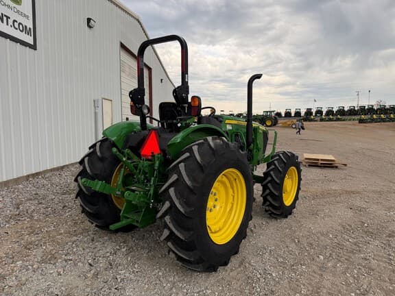 Image of John Deere 5075E equipment image 2