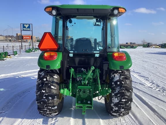 Image of John Deere 5075E equipment image 4