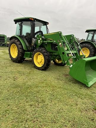 Image of John Deere 5075E equipment image 3