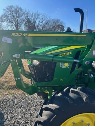 Image of John Deere 5075E equipment image 1