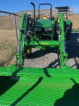 Image of John Deere 5075E equipment image 2