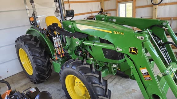 Image of John Deere 5075E equipment image 1