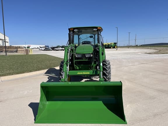 Image of John Deere 5075E equipment image 1