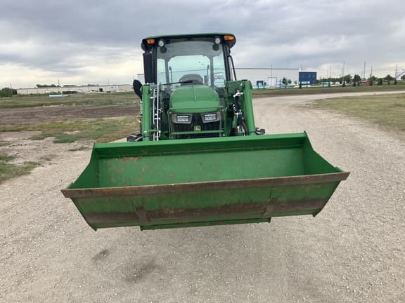 Image of John Deere 5075E equipment image 4
