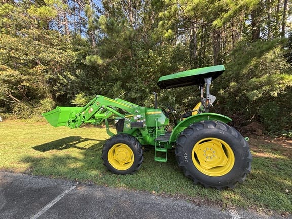 2026 John Deere 5075E Equipment Image0