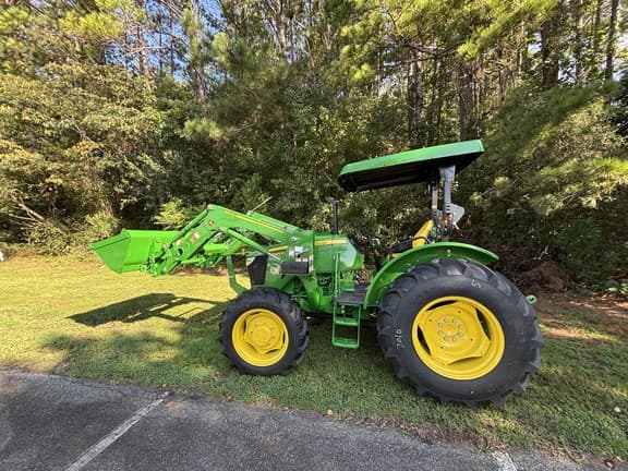 Image of John Deere 5075E equipment image 1
