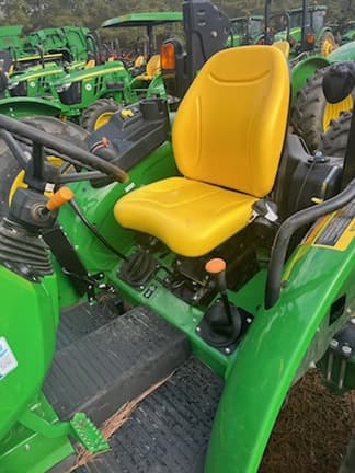 Image of John Deere 5075E equipment image 3
