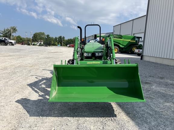 Image of John Deere 5075E equipment image 2