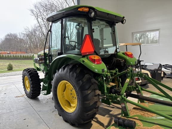 Image of John Deere 5075E equipment image 4