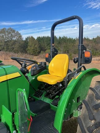 Image of John Deere 5075E equipment image 2
