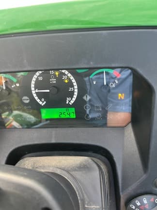 Image of John Deere 5075E equipment image 3