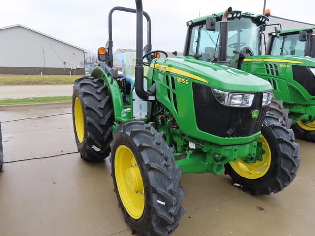Image of John Deere 5075E equipment image 2