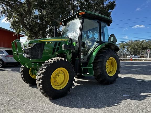 Image of John Deere 5075E equipment image 1