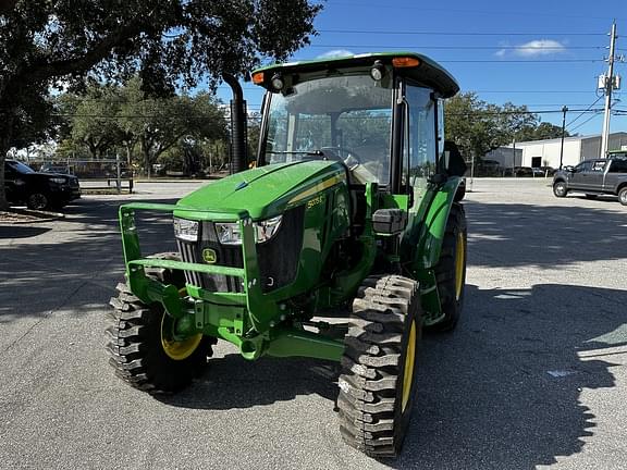 Image of John Deere 5075E equipment image 2