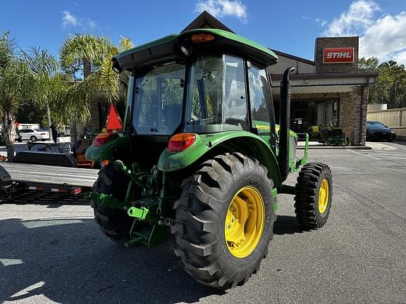 Image of John Deere 5075E equipment image 4