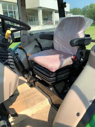 Image of John Deere 5075E Image 1