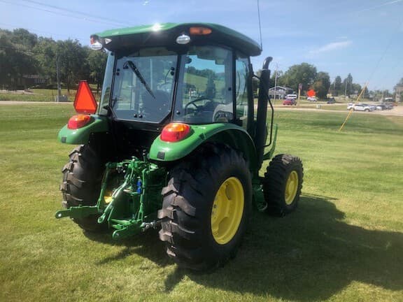 Image of John Deere 5075E equipment image 3