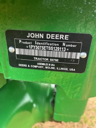 Image of John Deere 5075E equipment image 4