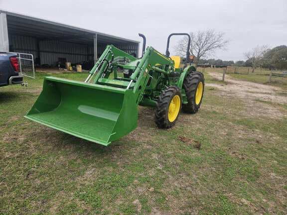 Image of John Deere 5075E equipment image 3