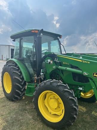 Image of John Deere 5075E equipment image 3