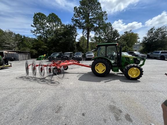 Image of John Deere 5075E equipment image 4
