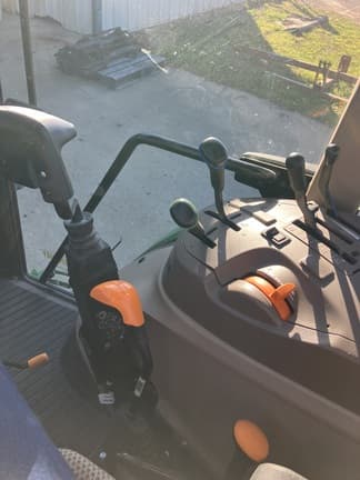 Image of John Deere 5075E equipment image 2