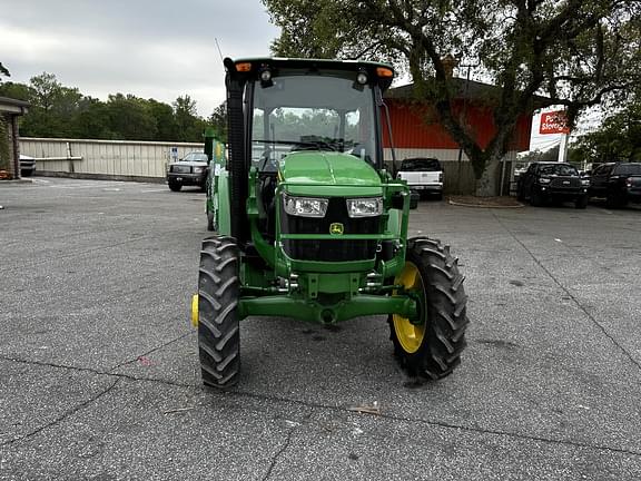 Image of John Deere 5075E equipment image 2