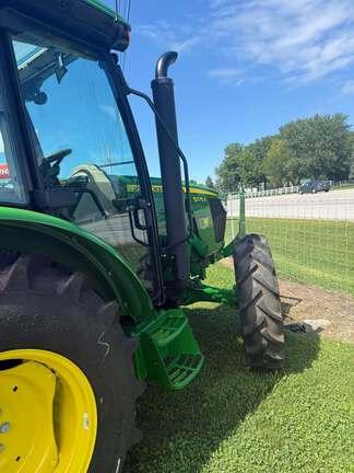 Image of John Deere 5075E equipment image 1