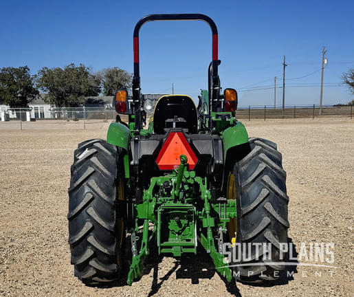 Image of John Deere 5075E equipment image 3