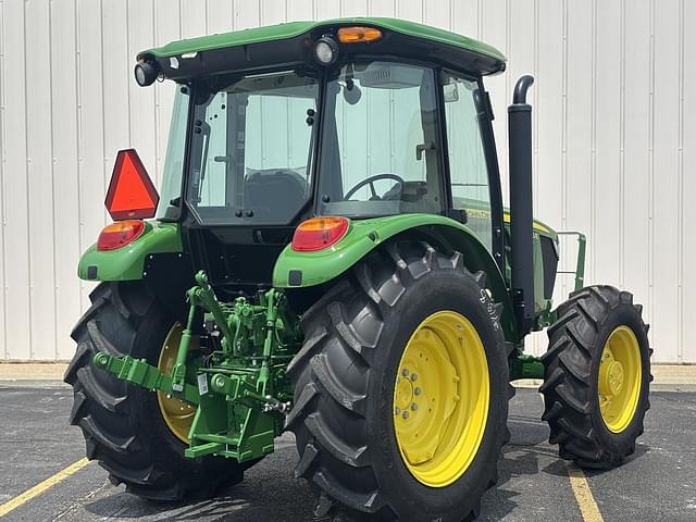 Image of John Deere 5075E equipment image 3