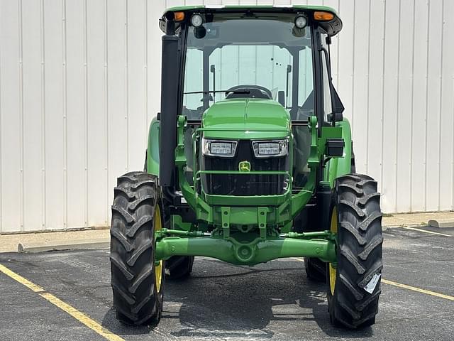 Image of John Deere 5075E equipment image 1