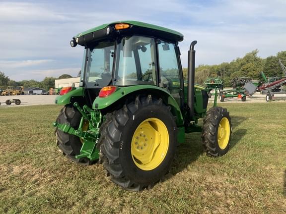 Image of John Deere 5075E equipment image 3