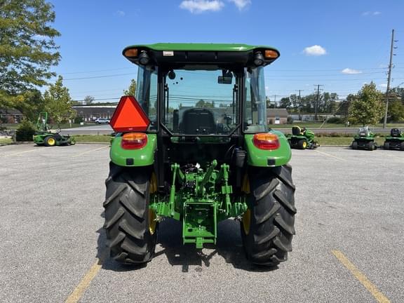 Image of John Deere 5075E equipment image 4