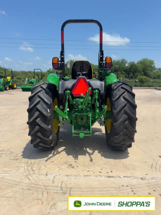 Image of John Deere 5075E equipment image 3