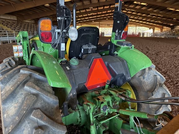 Image of John Deere 5075E equipment image 1