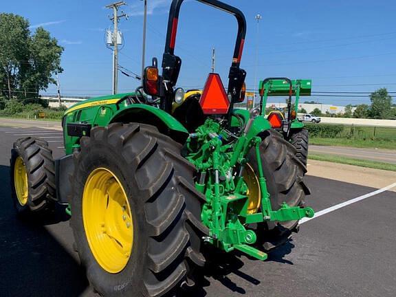 Image of John Deere 5075M equipment image 3