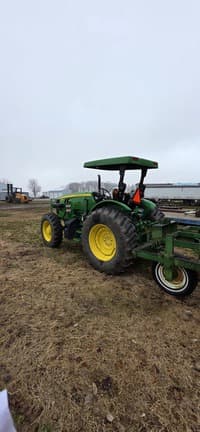 Image of John Deere 5090E equipment image 3