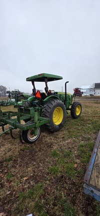 Image of John Deere 5090E equipment image 4