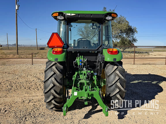 Image of John Deere 5090E equipment image 3