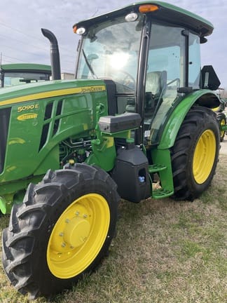 2025 John Deere 5090E Equipment Image0