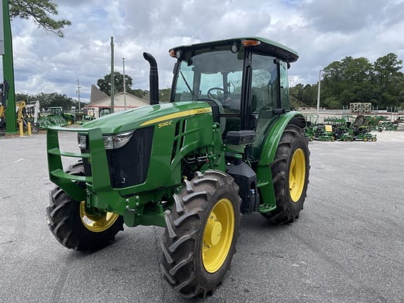 Main image John Deere 5090E