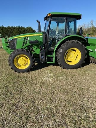 Image of John Deere 5090E equipment image 1