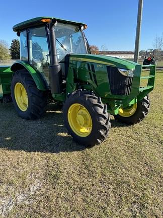 Image of John Deere 5090E equipment image 2