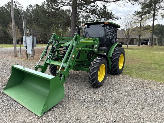 Image of John Deere 5090E equipment image 4