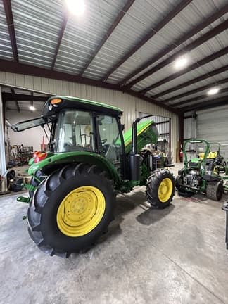 Image of John Deere 5090E equipment image 1