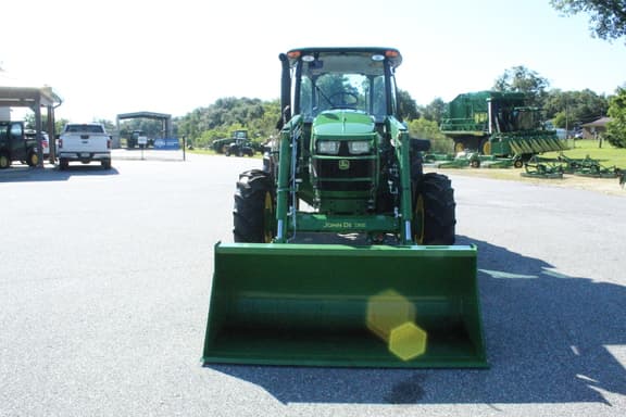 Image of John Deere 5090E equipment image 1