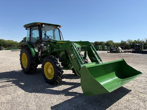 Image of John Deere 5090E equipment image 2