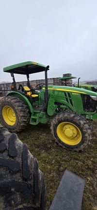 2025 John Deere 5090E Equipment Image0