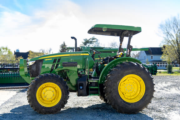 Image of John Deere 5090E equipment image 1
