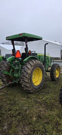 Image of John Deere 5090E equipment image 4
